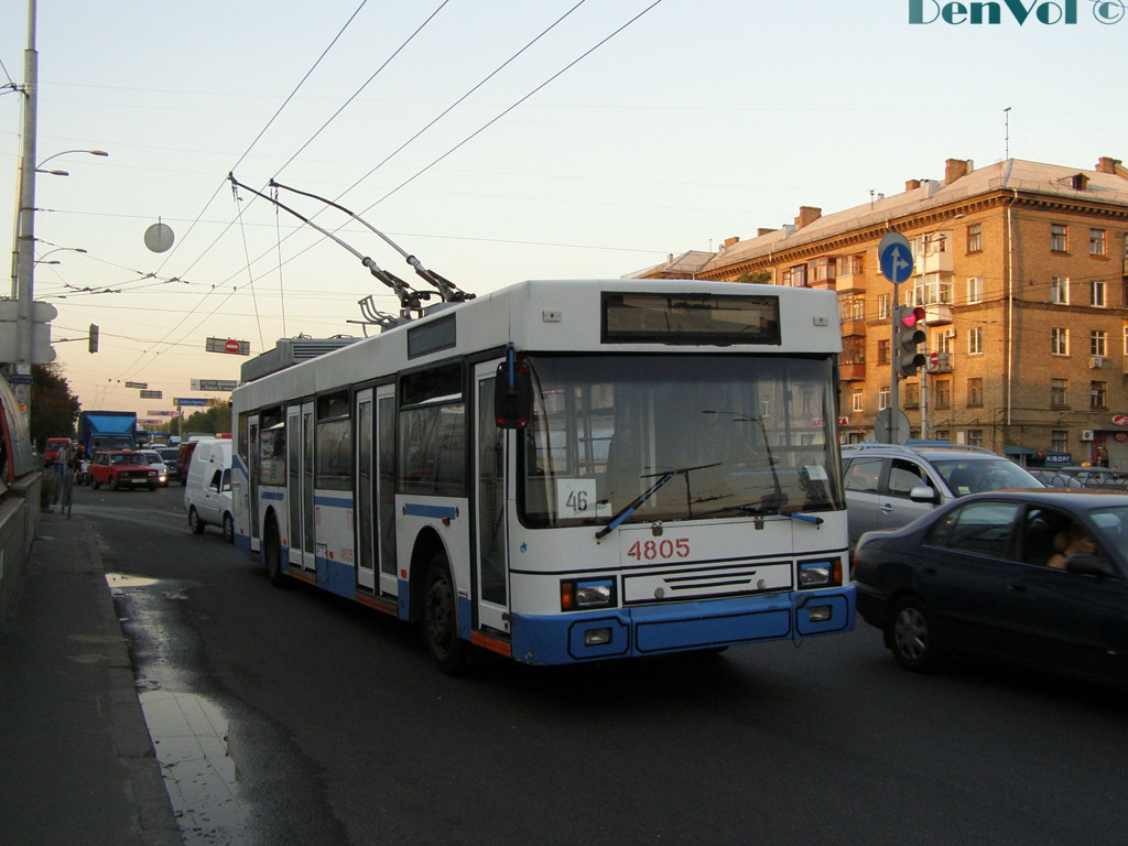 Киев, ЮМЗ E186 № 4805