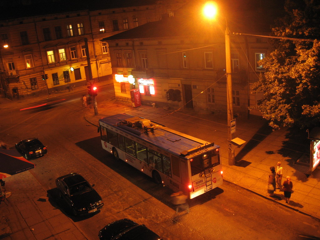 Lviv, LAZ E183D1 č. 105