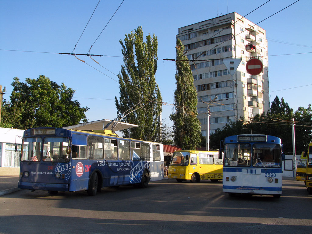 Севастополь, ЗиУ-682В-012 [В0А] № 2341; Севастополь, ЗиУ-682Г [Г00] № 2390