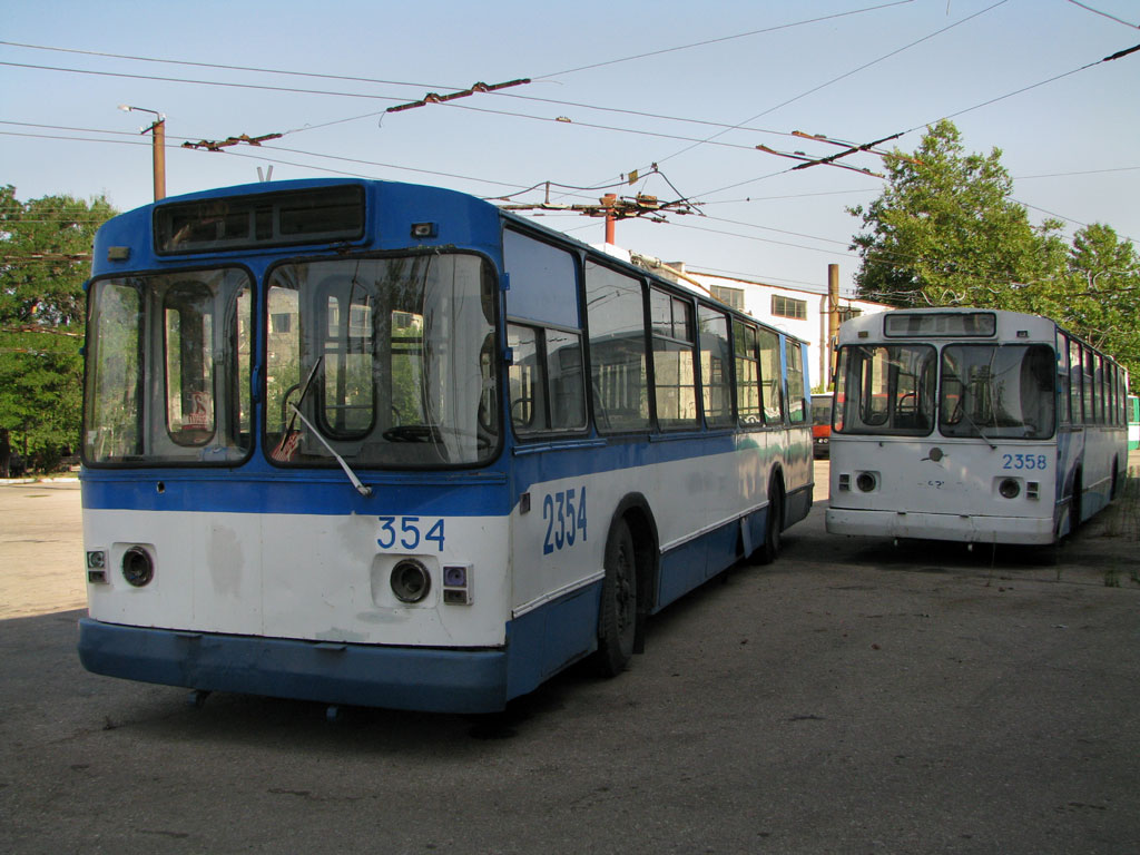 Севастополь, ЗиУ-682В-012 [В0А] № 2354; Севастополь, ЗиУ-682В-012 [В0А] № 2358