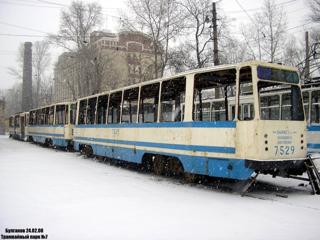 Санкт-Петербург, ЛМ-68М № 7529