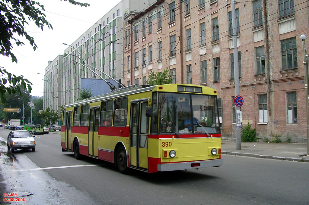 Киев, Škoda 14Tr02/6 № 390