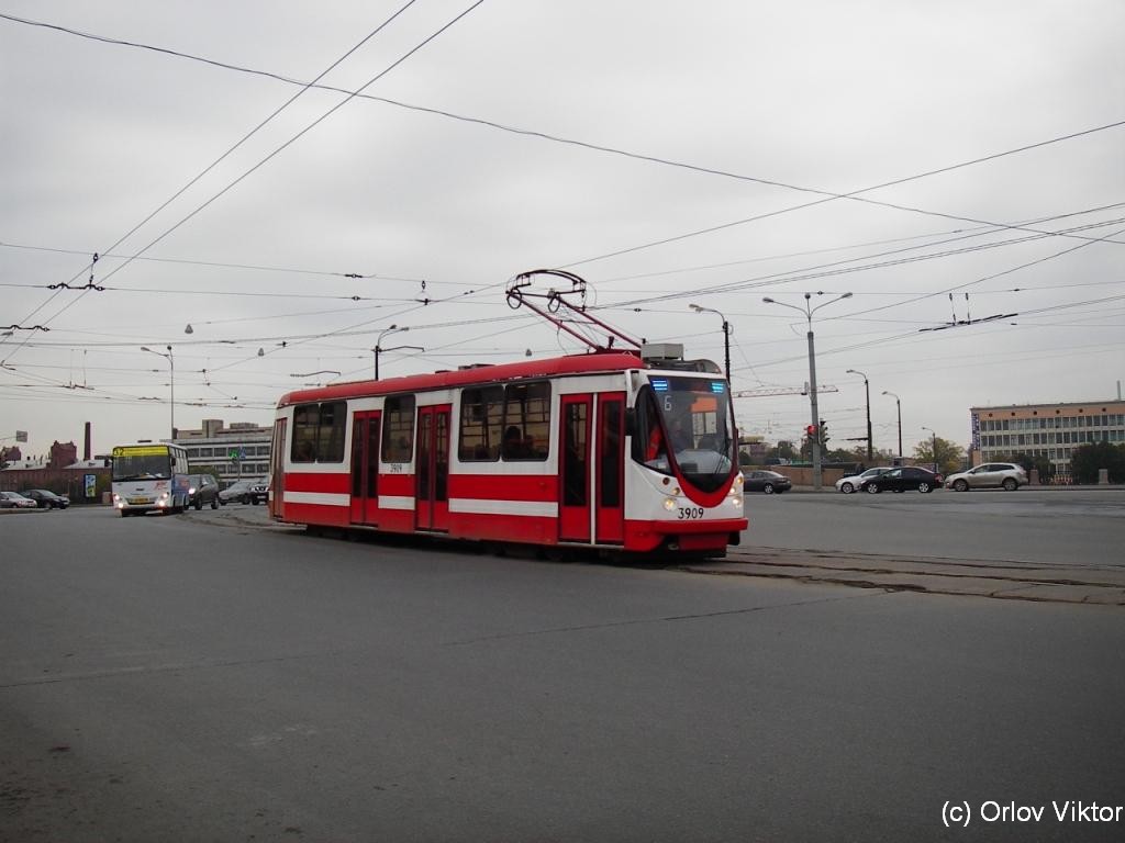 Sankt Petersburg, 71-134A (LM-99AVN) Nr. 3909