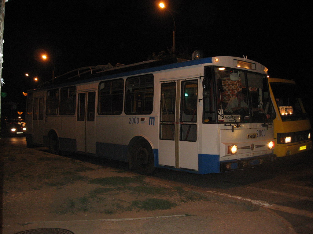 Krim-Obus, Škoda 14Tr02/6 Nr. 2000