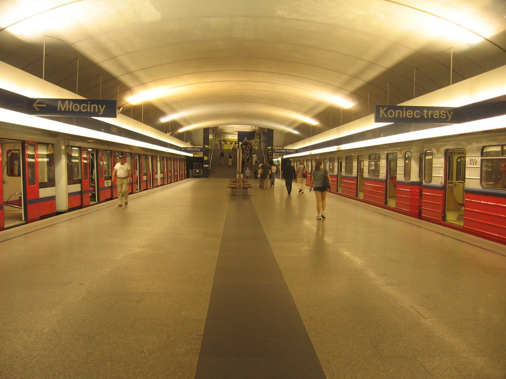 Варшава, 81-573 № 409; Варшава — Метрополитен