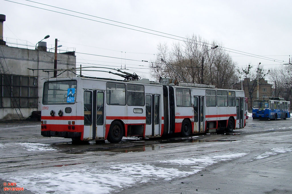 Киев, DAC 217E № 2362