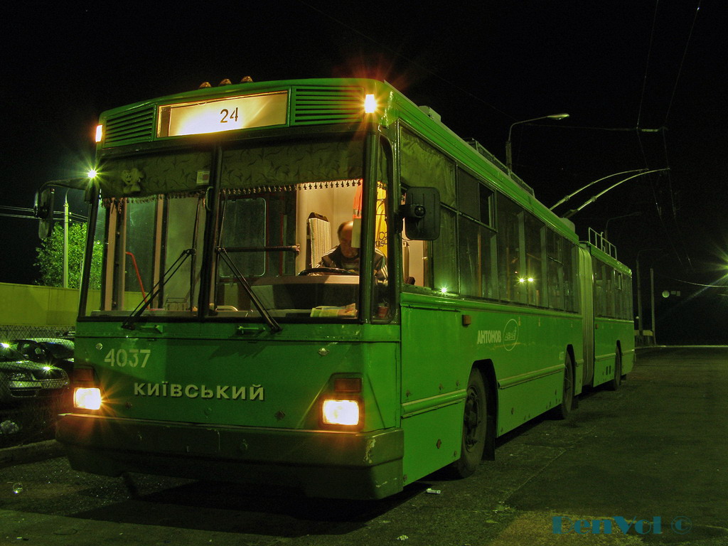 Киев, Киев-12.03 № 4037