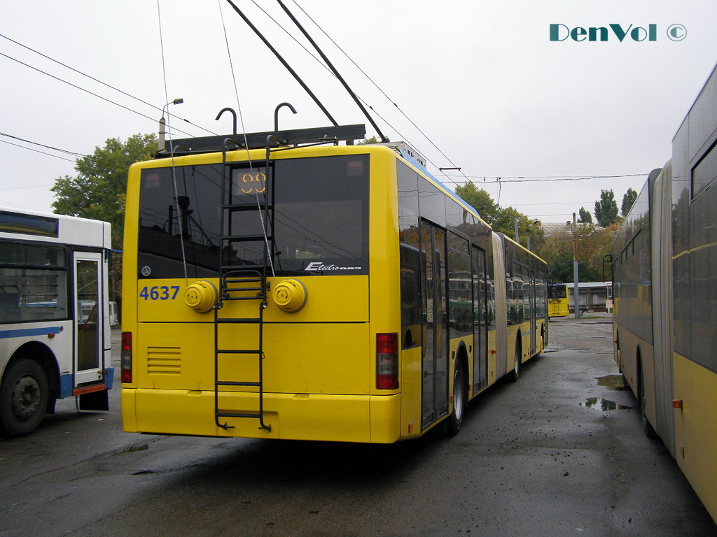 Kijev, LAZ E301D1 Br. 4637