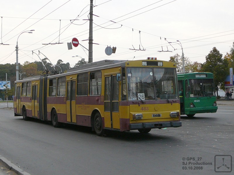 Киев, Škoda 15Tr03/6 № 483