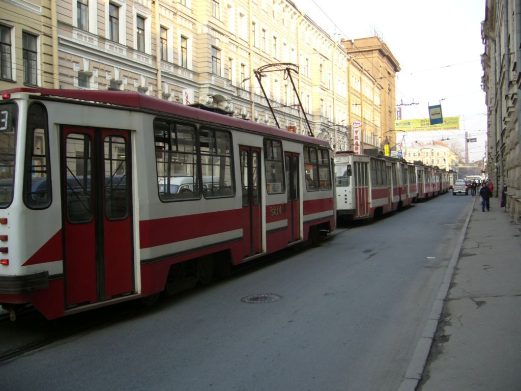 Saint-Pétersbourg — Tram lines and infrastructure
