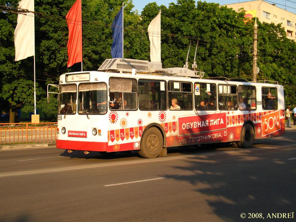 Нижний Новгород, Нижтролл (ЗиУ-682Г) № 3559