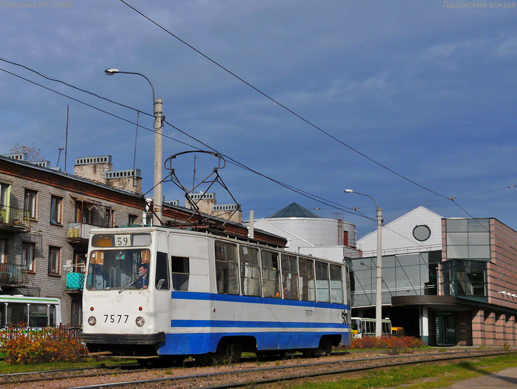 Sankt Petersburg, LM-68M Nr. 7577