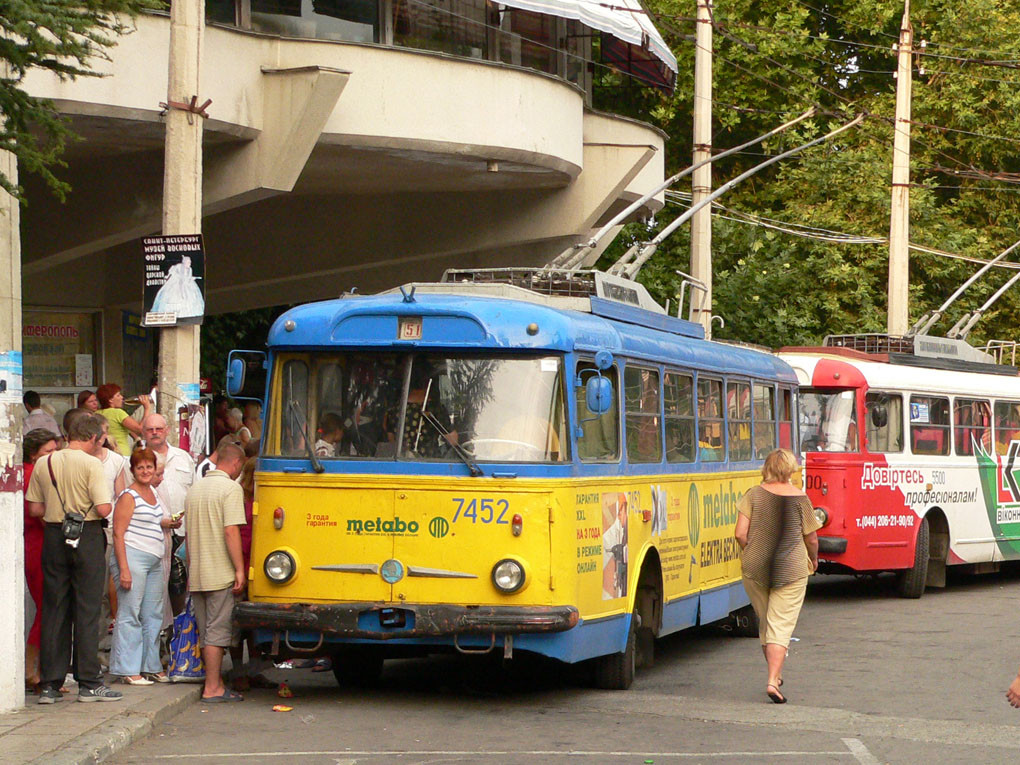 Кримський тролейбус, Škoda 9Tr18 № 7452