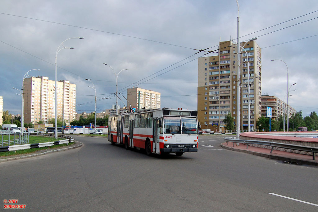 Киев, DAC 217E № 4372
