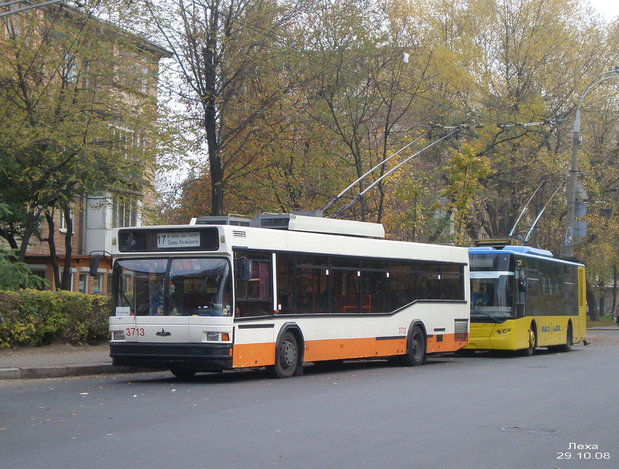 Киев, МАЗ-103Т № 3713