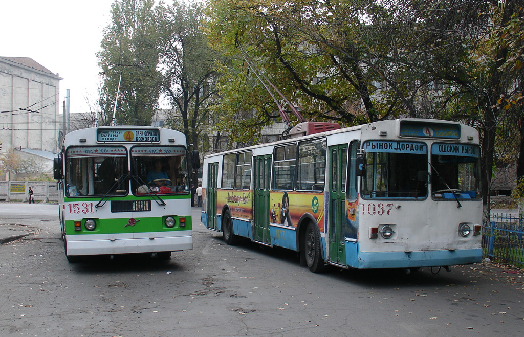 Бишкек, ЗиУ-682В [В00] № 1037; Бишкек, ЗиУ-682Г-018 [Г0Р] № 1531