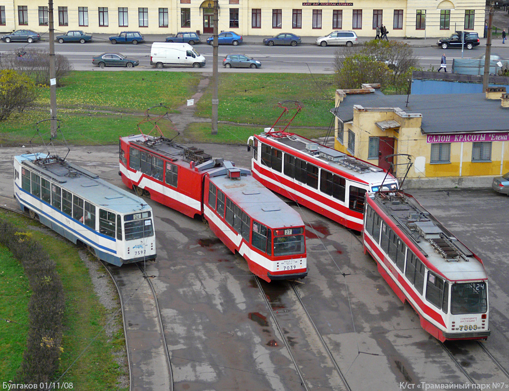 Saint-Petersburg, LM-68M č. 7592; Saint-Petersburg, LVS-86K č. 7039; Saint-Petersburg, 71-134A (LM-99AV) č. 7303; Saint-Petersburg — Terminal stations