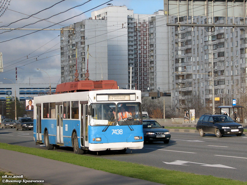 Москва, Тролза-5275.00 № 7438