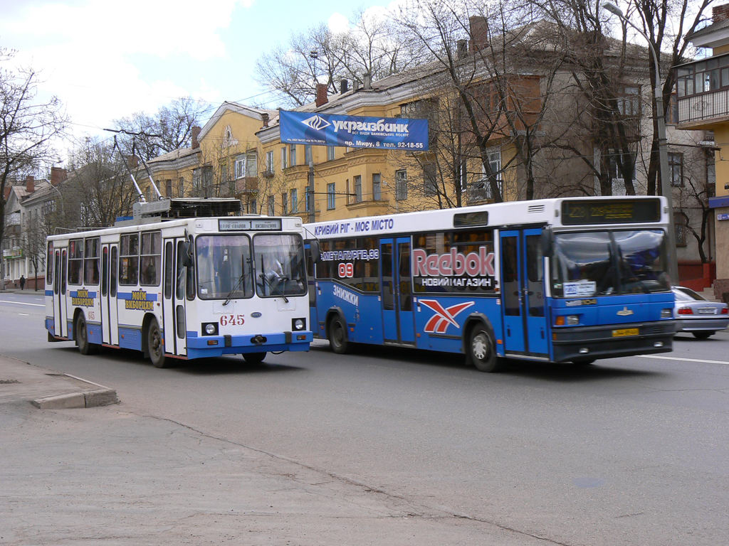 Кривий Ріг, ЮМЗ Т2 № 645