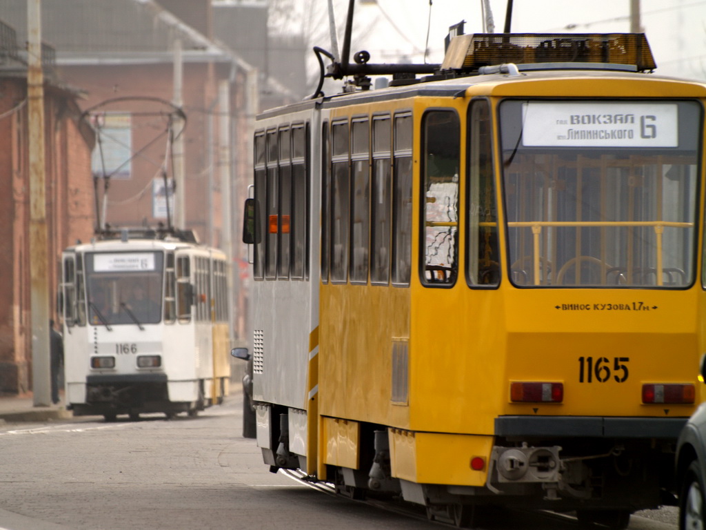 Львов, Tatra KT4D № 1166; Львов, Tatra KT4D № 1165