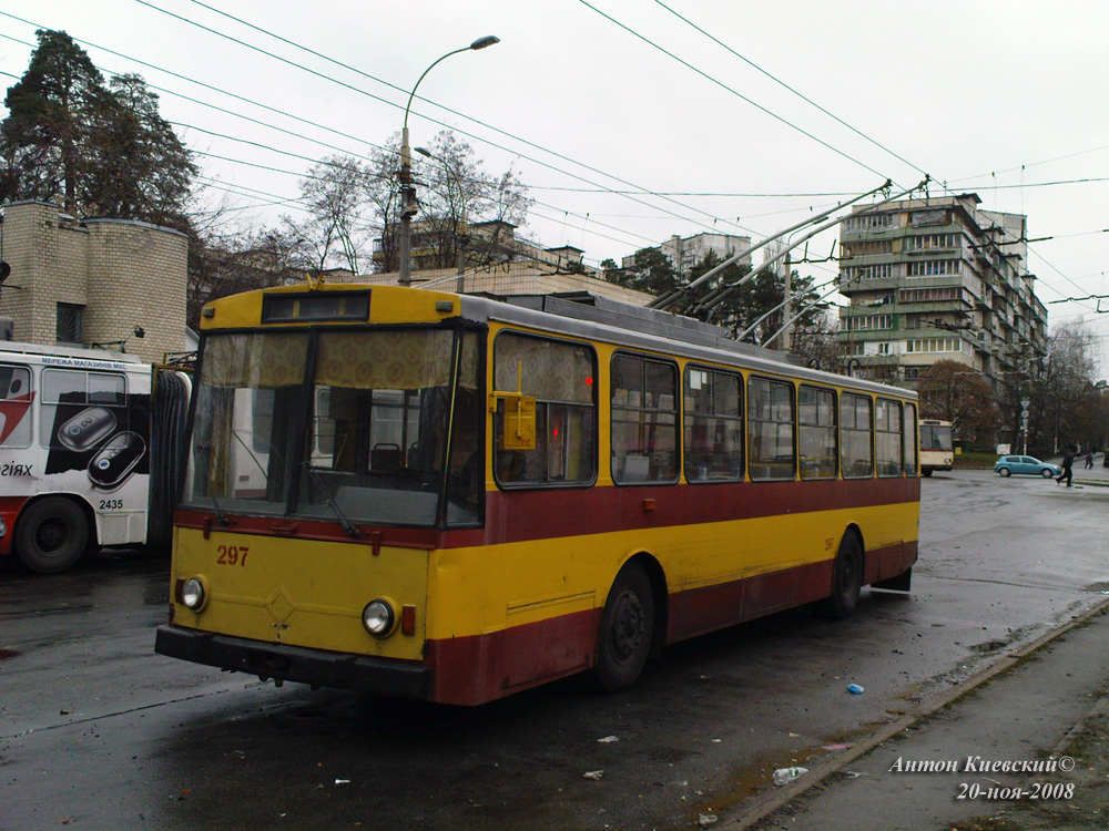 Киев, Škoda 14Tr02/6 № 297