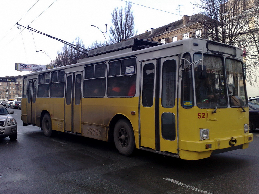 Киев, ЮМЗ Т2 № 521