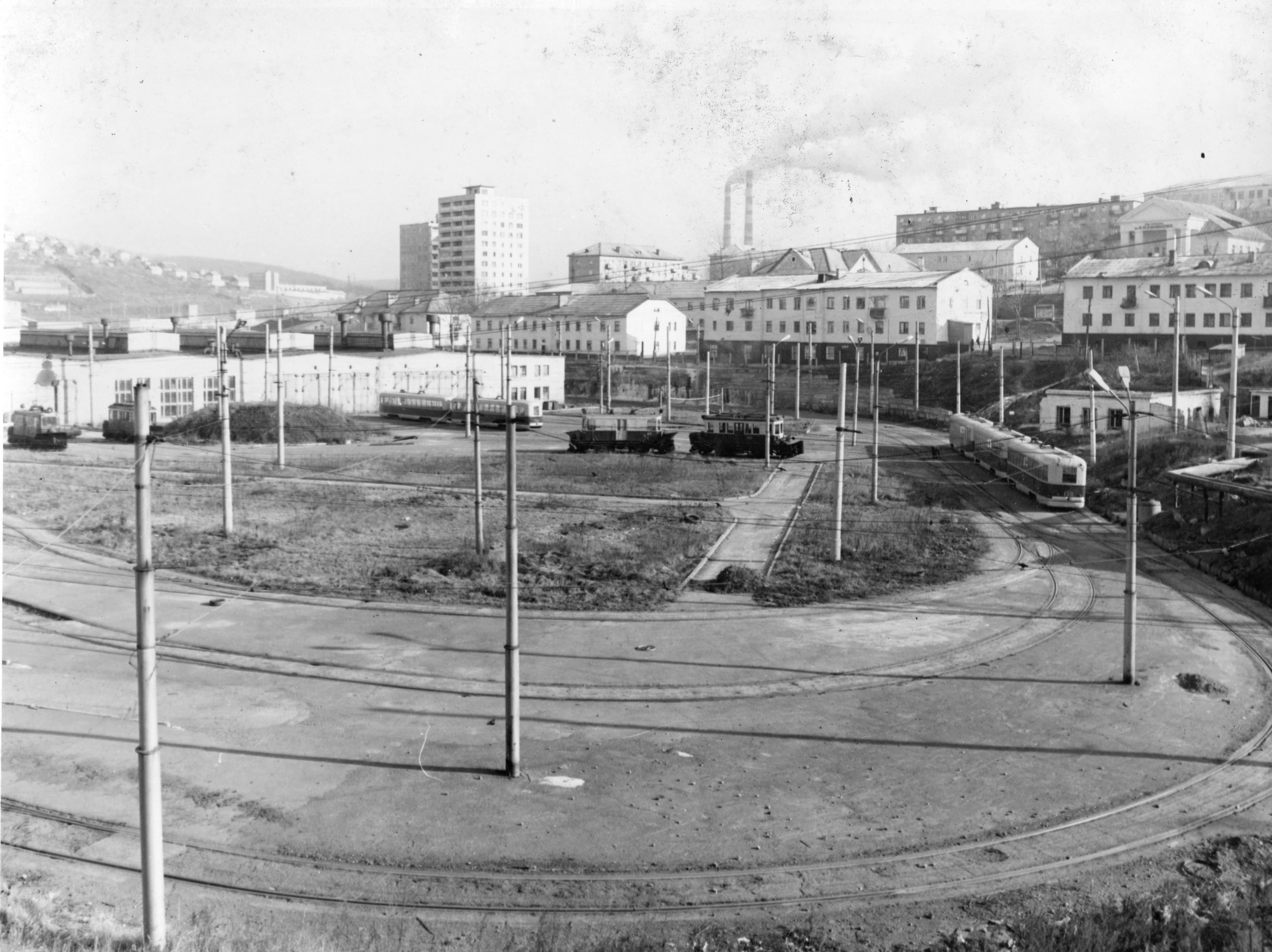 Vladivostok, GS-4 № 44; Vladivostok, RVZ-6M № 128; Vladivostok — Historic Photos — Tramway (1971-1990)