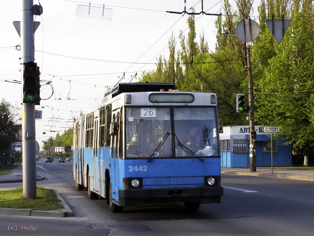 Киев, ЮМЗ Т1 № 2442