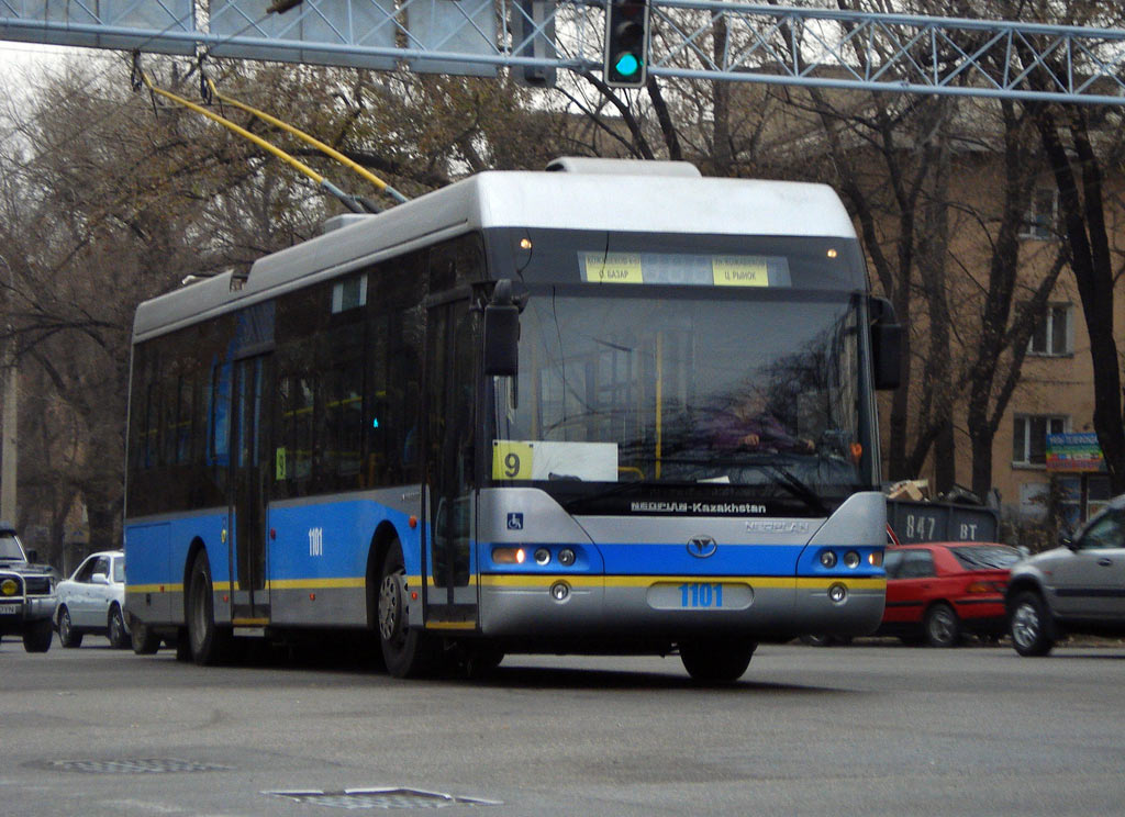 Алматы, YoungMan JNP6120GDZ (Neoplan Kazakhstan) № 1101