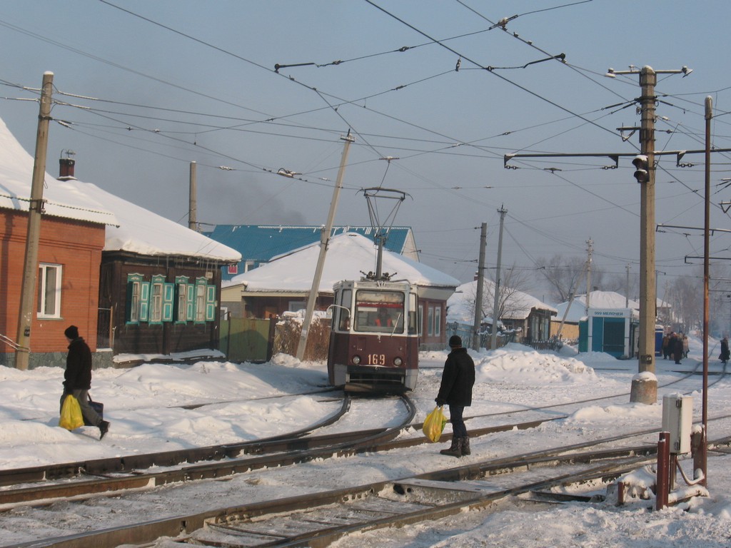 Bijsk, 71-605 (KTM-5M3) Nr 169; Bijsk — Tracks and overhead wires