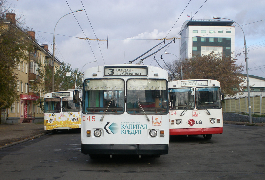 Орёл, ЗиУ-682 КВР Орел № 091; Орёл, ЗиУ-682 КВР Орел № 045; Орёл, ЗиУ-682Г [Г00] № 034; Орёл — Конечные станции и разворотные кольца