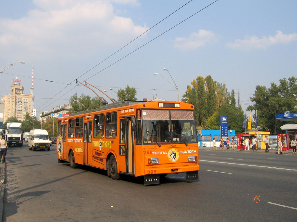 Киев, Škoda 14Tr02/6 № 296