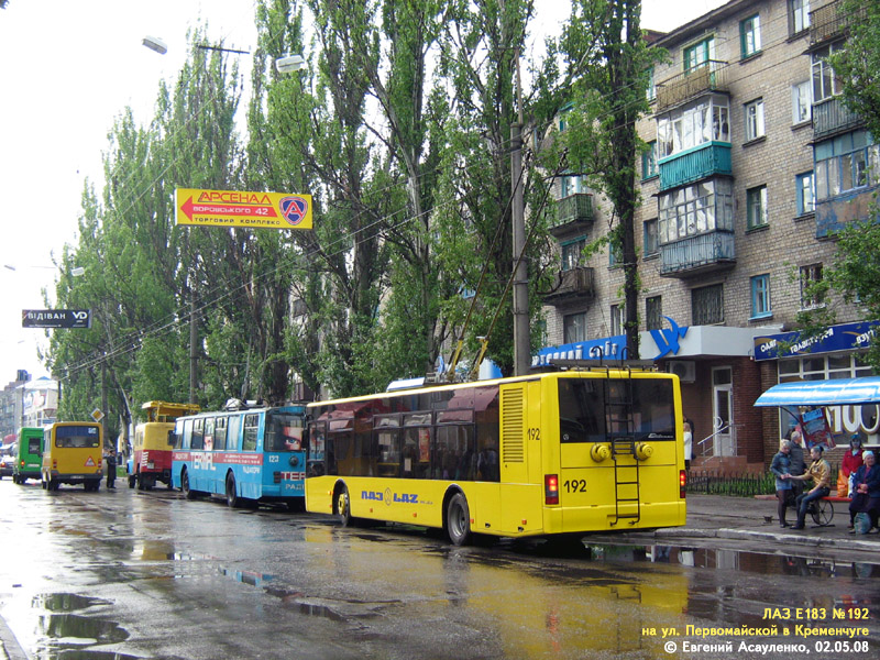 Кременчуг, ЗиУ-682В [В00] № 123; Кременчуг, ЛАЗ E183D1 № 192