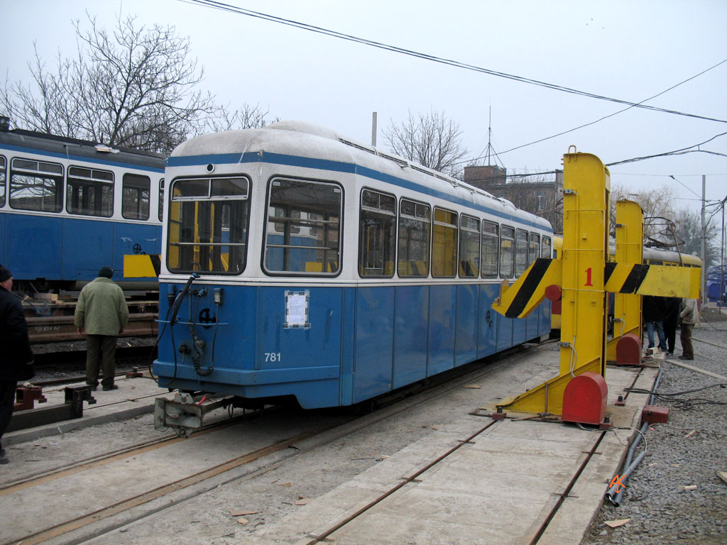 Vinnyica, SIG B4 "Karpfen" — 230; Vinnyica — First part of Swiss Tramcars' Delivery