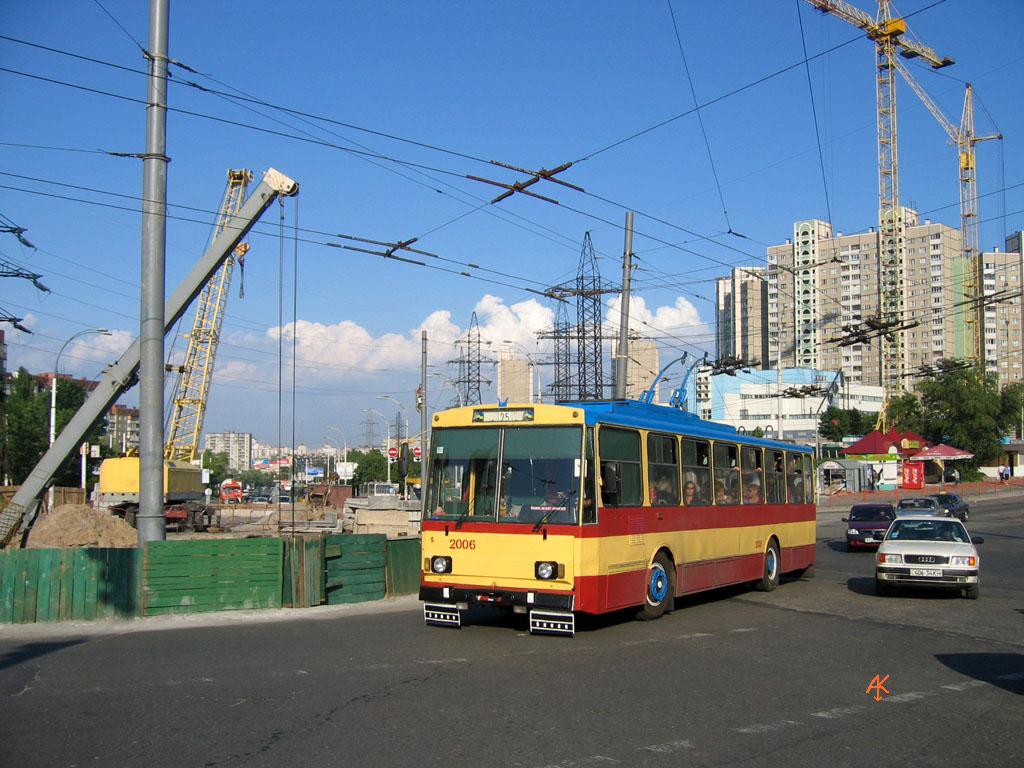 Kijev, Škoda 14Tr02/6 — 2006
