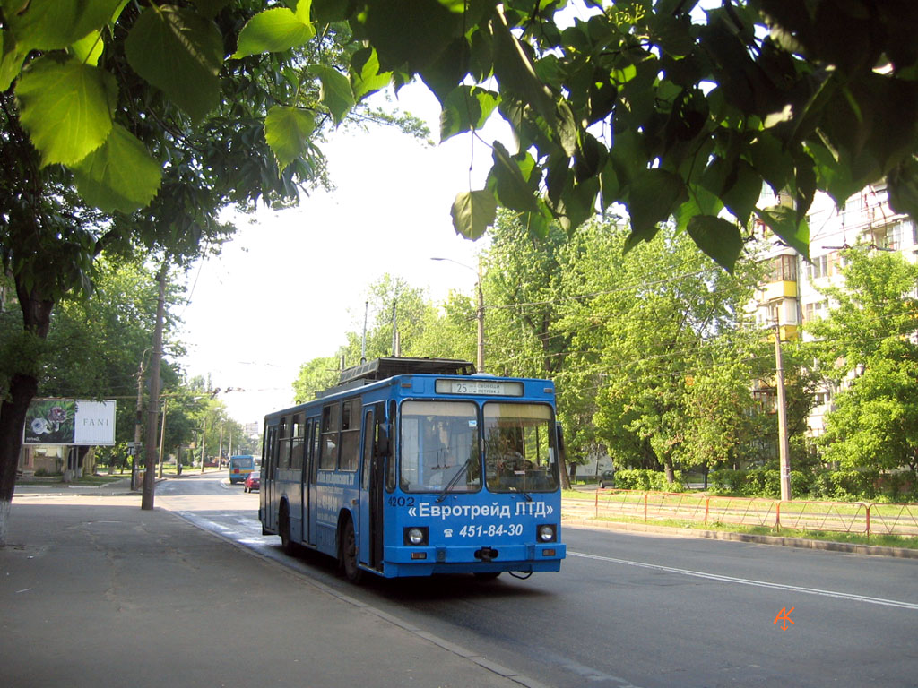 Киев, ЮМЗ Т2 № 4202