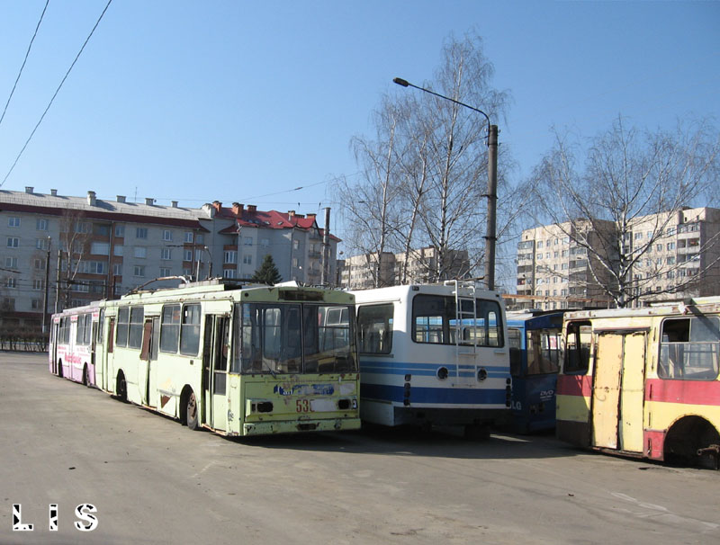 Львов, Škoda 14Tr02/6 № 530