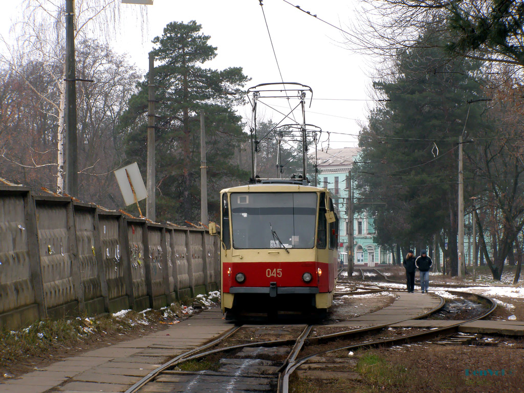 Kijiva, Tatra T6B5SU № 045