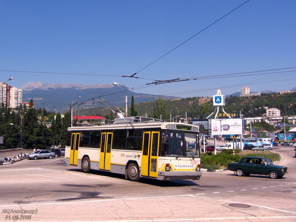 Крымский троллейбус, Киев-12.04 № 8200