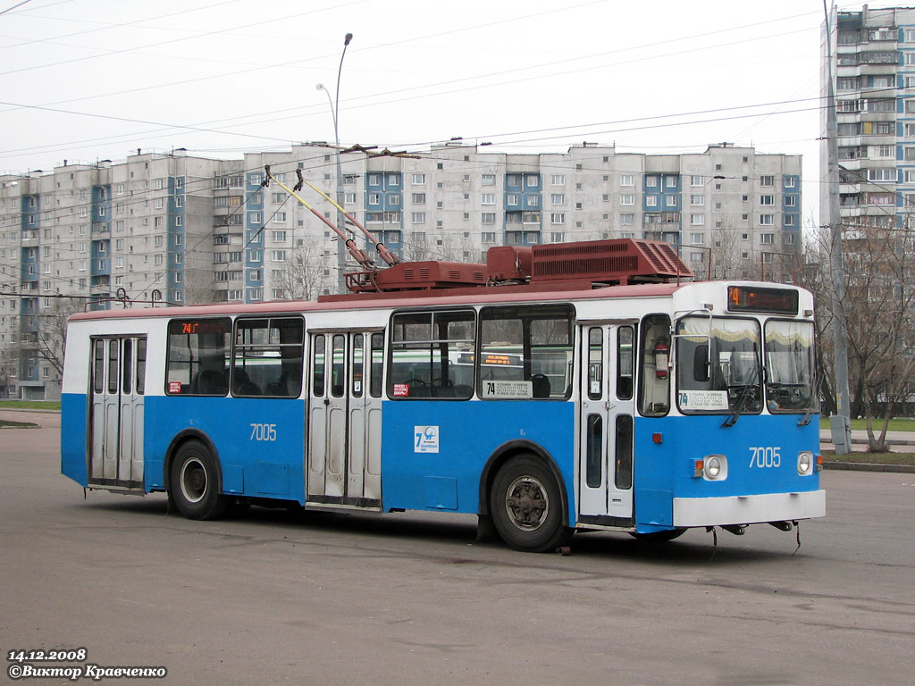 Москва, Нижтролл (ЗиУ-682Г) № 7005