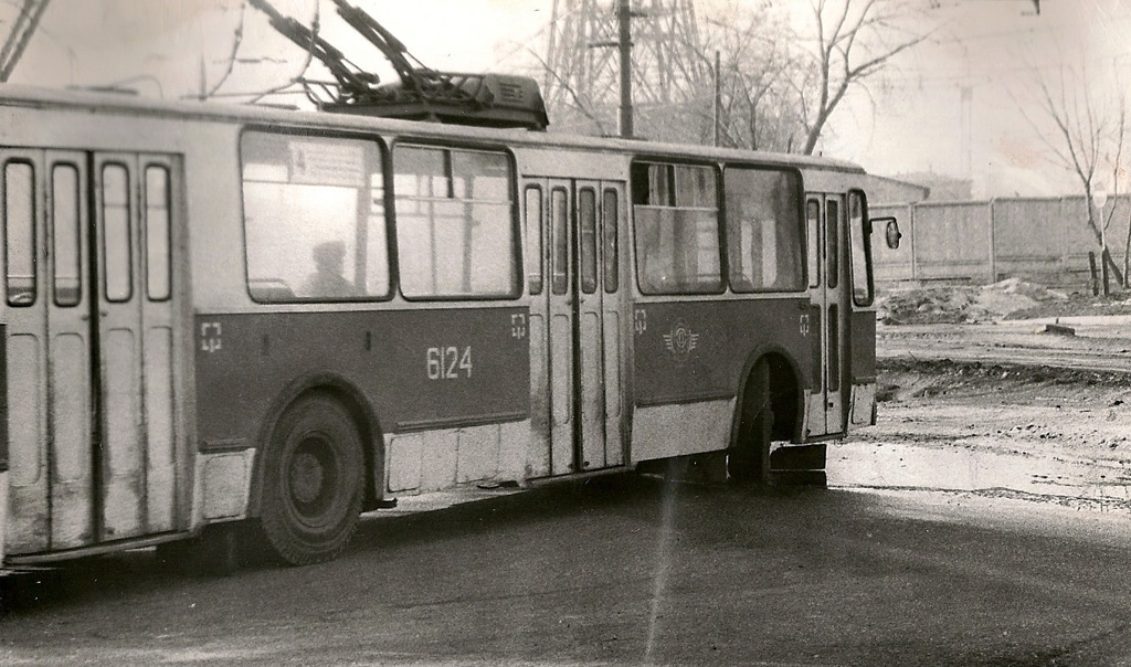 Москва, ЗиУ-682В № 6124