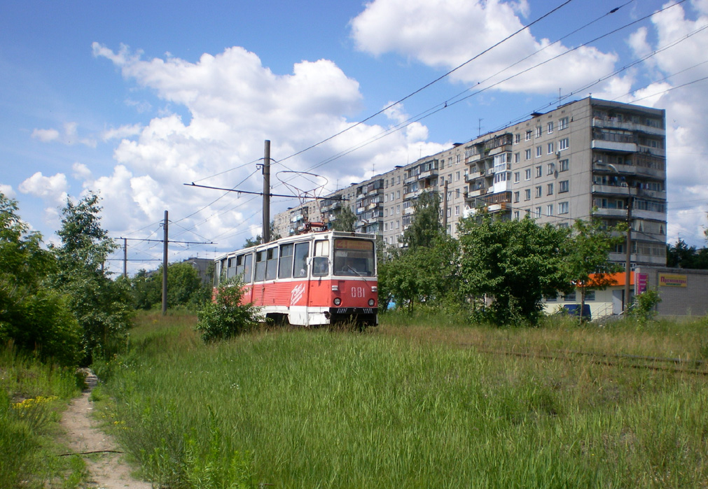 Dzserzsinszk, 71-605 (KTM-5M3) — 081