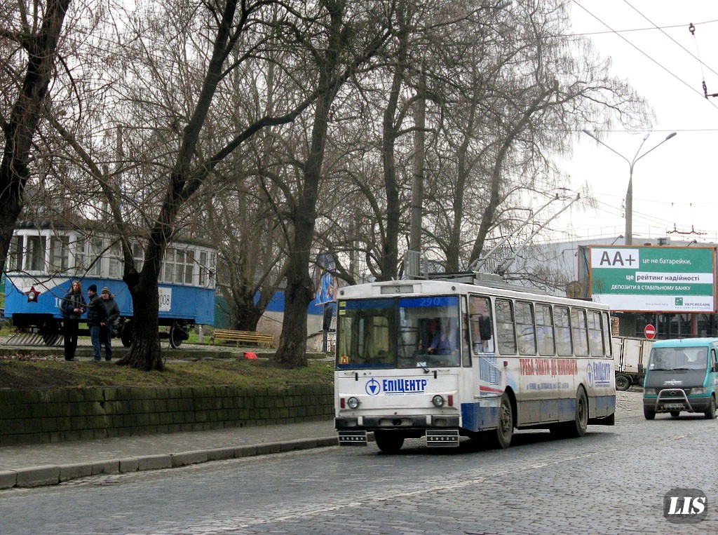 Черновцы, Škoda 14Tr89/6 № 290