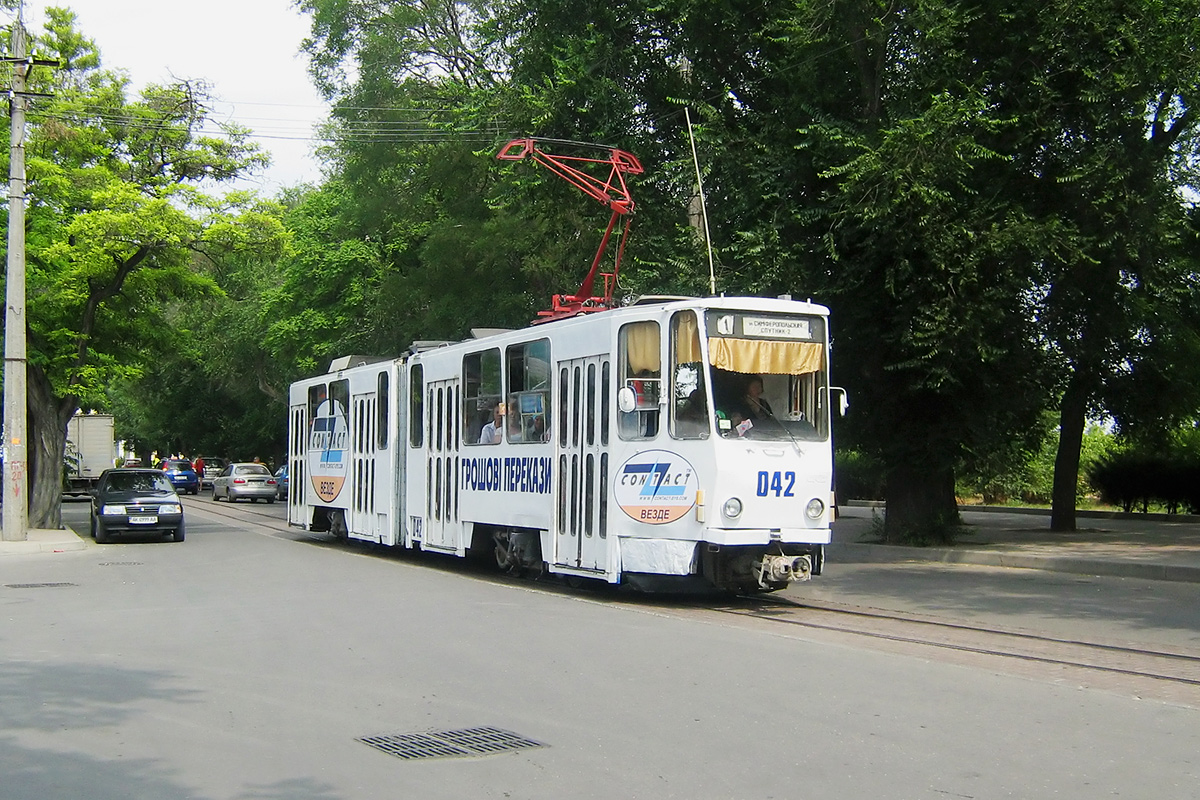 Eupatorija, Tatra KT4SU nr. 042