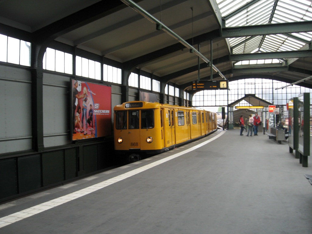 Берлин, BVG A3L67 № 868; Берлин — U-Bahn — линия U2
