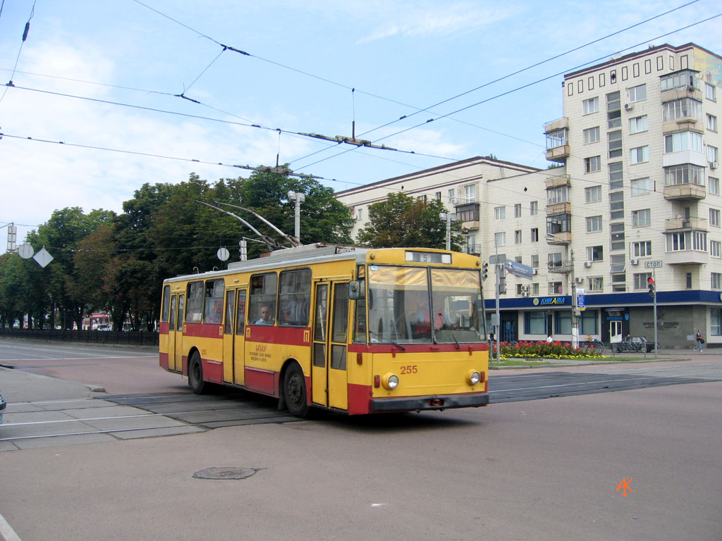 Киев, Škoda 14Tr02 № 255