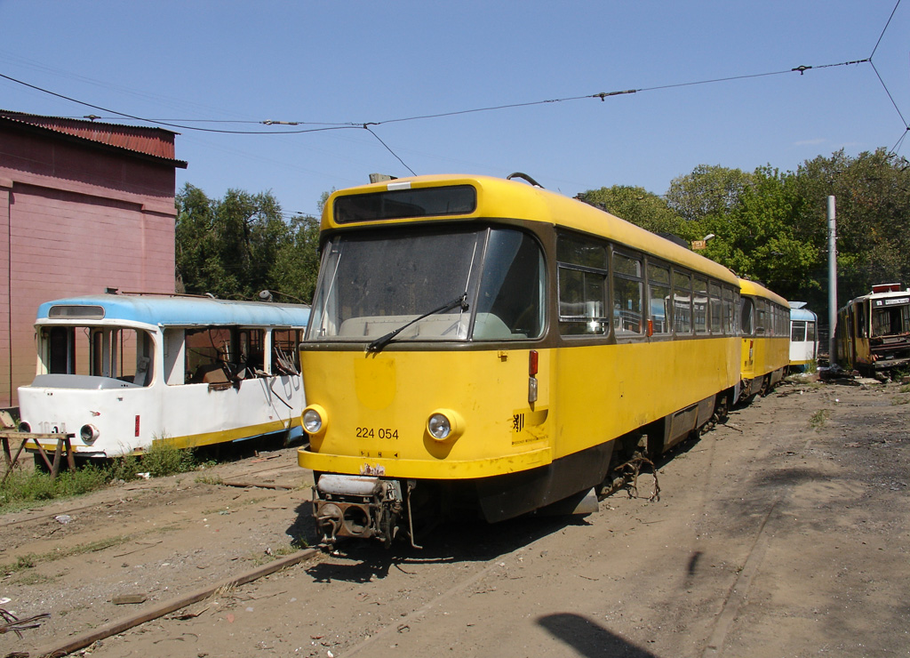 Almati, Tatra T4D-MS — 1019