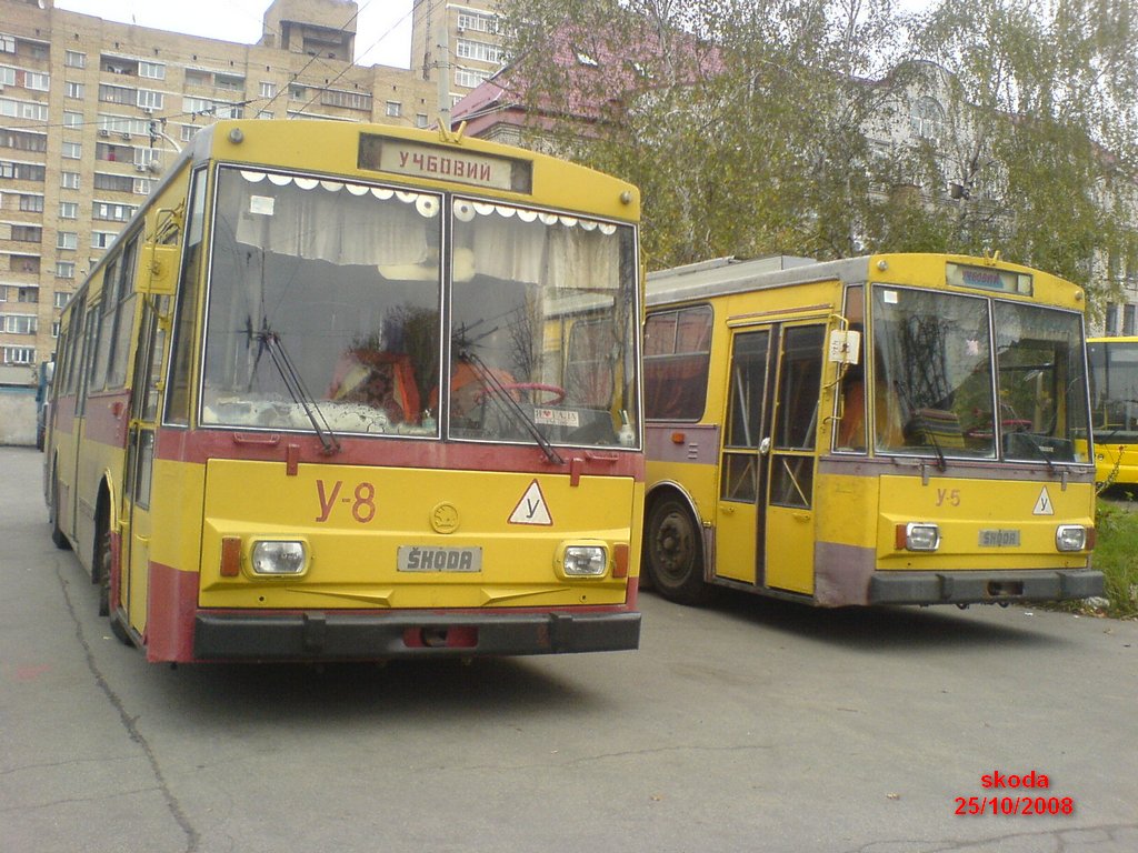 Киев, Škoda 14Tr02/6 № У-8