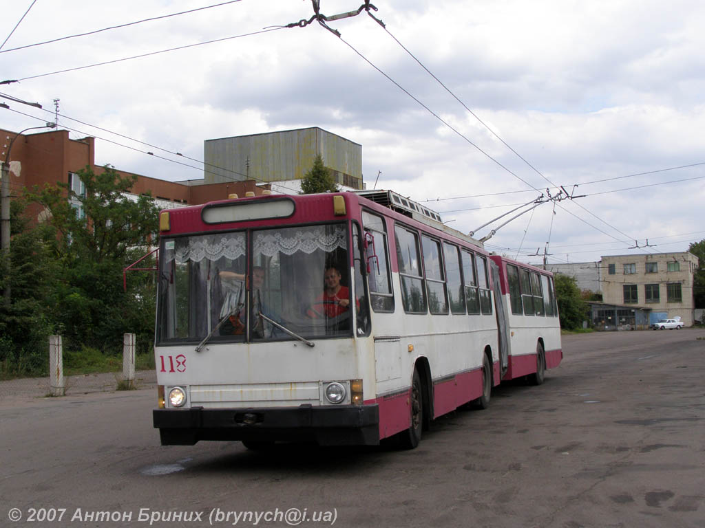 Ровно, ЮМЗ Т1 № 118