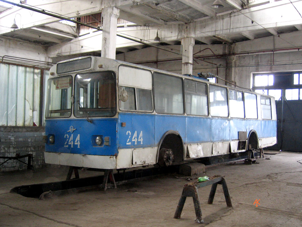 Горловка, ЗиУ-682В [В00] № 244